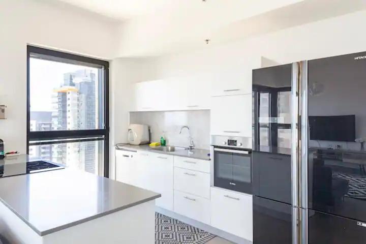 Oַ&O Group- Luxury Apt Tower Best Sea View Bat Jam Exteriér fotografie