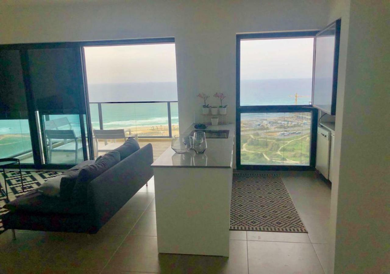 Oַ&O Group- Luxury Apt Tower Best Sea View Bat Jam Exteriér fotografie