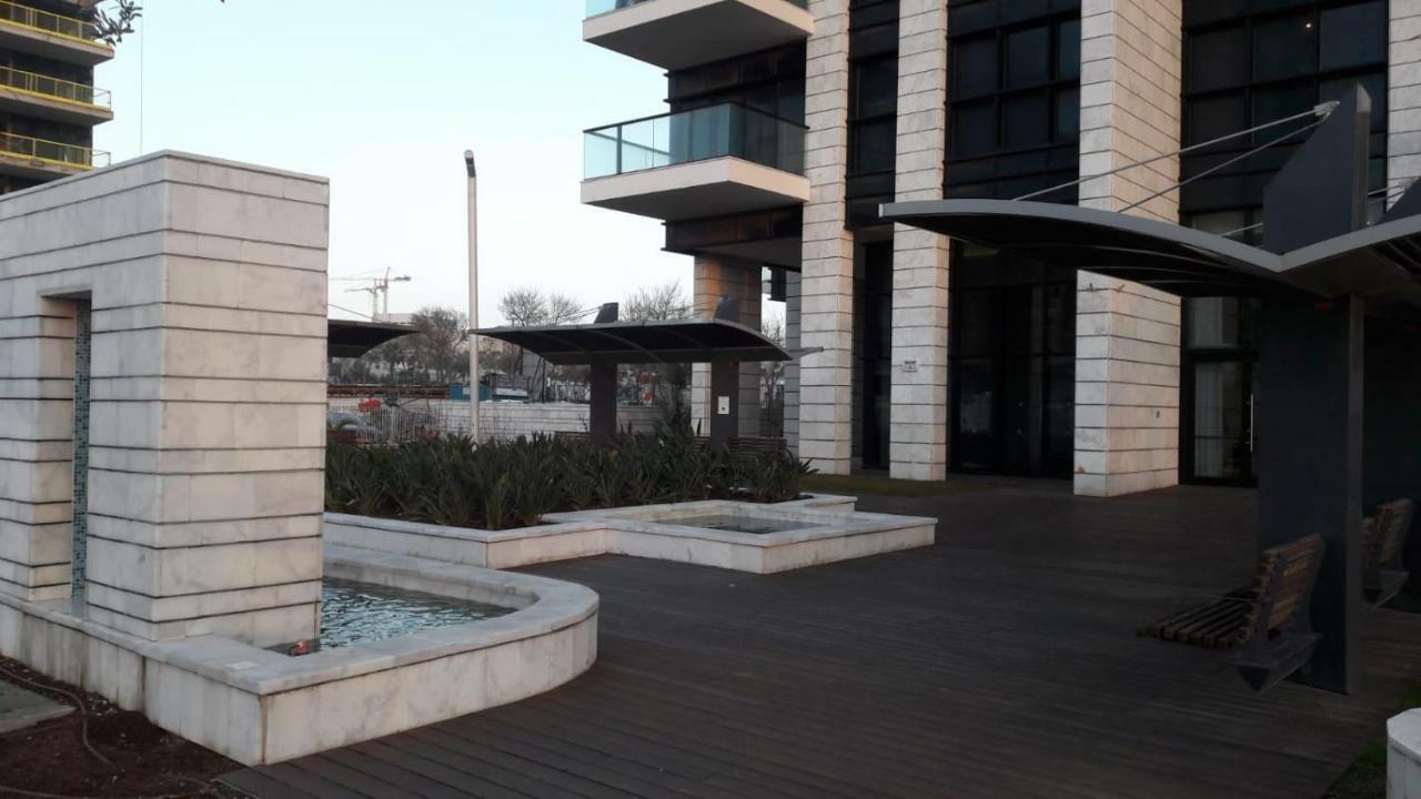 Oַ&O Group- Luxury Apt Tower Best Sea View Bat Jam Exteriér fotografie